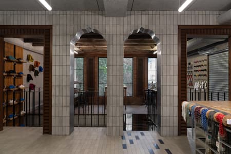 Gully Labs Sneaker Store